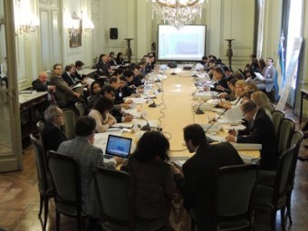 A abertura oficial do Encontro sub-regional do MERCOSUL ocorreu no Palácio San Martín, sede do Ministério de Relações Exteriores da República Argentina.