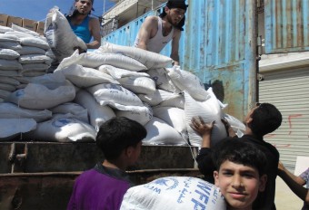 Alimentos do PMA sendo distribuídos em Aleppo. Foto: OCHA/Gemma Connell 
