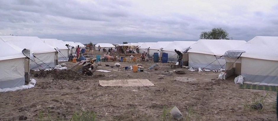 Campos de refugiados foram montados desde o ano passado para receber as vítimas do conflito - Divulgação
