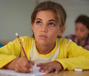 Unicef alerta que 3 milhões de crianças largaram a escola na Síria