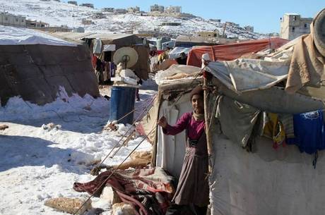 Bebê sírio morre em incêndio em campo de refugiados no Líbano