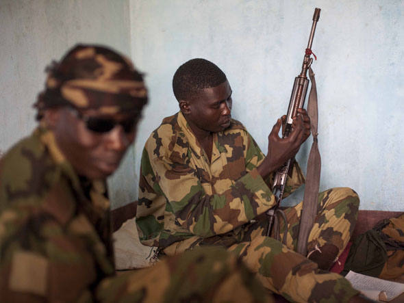 Milícias cercam mais de 15 mil na República Centro-Africana