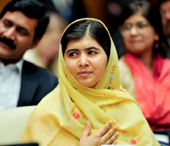 Fundo Malala para educação de meninas no Paquistão inicia projetos