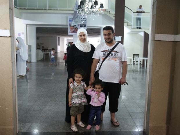 Árabes de SP ajudam refugiados sírios em ‘via-crúcis’ da adaptação