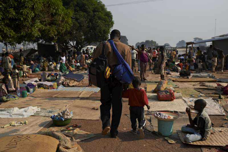 Em visita à República Centro-Africana, chefe da ONU faz alerta global sobre crise no país