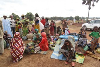 Refugiados centro-africanos a caminho de Camarões. Foto: ACNUR / M. Poletto 