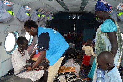 Refugiados vulneráveis sul-sudaneses são realocados na Etiópia por via aérea