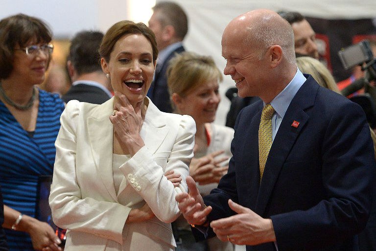 Angelina Jolie e William Hague: Como duplas improváveis podem dar certo