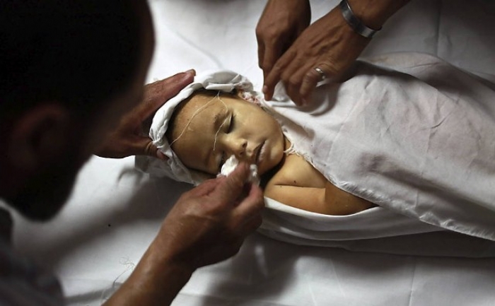 Menina palestina morre vítima de foguete