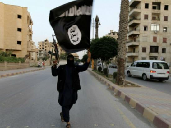 Criança de 13 anos assistiu aos crimes do Estado Islâmico