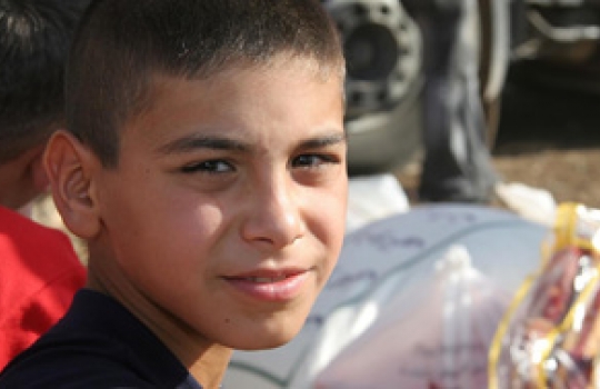 Criança conta como sobreviveu à perseguição do Estado Islâmico