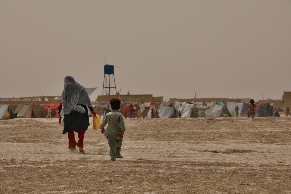 UNHCR warns Afghanistan’s conflict taking the heaviest toll on displaced women and children